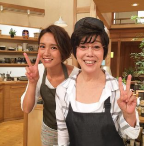 和田明日香と平野レミのツーショット画像
