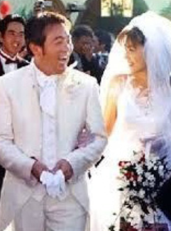 飯島直子と前田亘輝との結婚式の画像